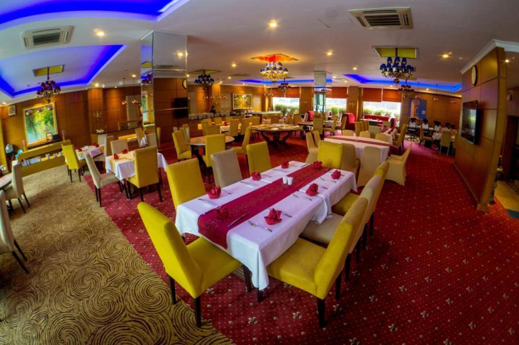 Bumi Senyiur Hotel Samarinda Eksteriør billede
